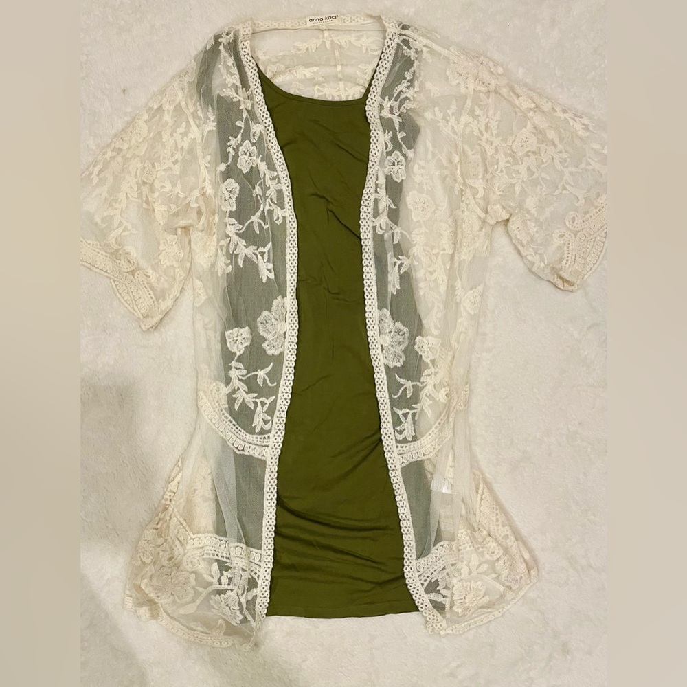 Maternity dress with accent Shaw.